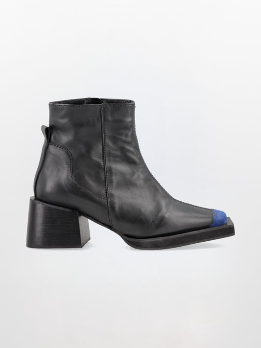 Cosmo boot _ Black
