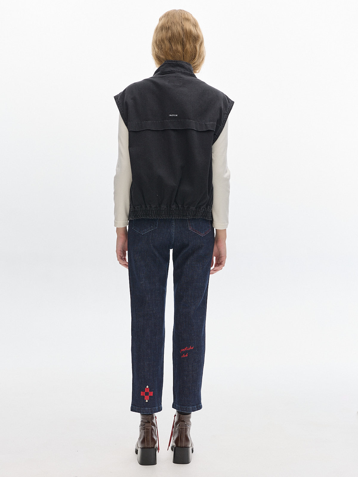 Explorer solid vest_ Black