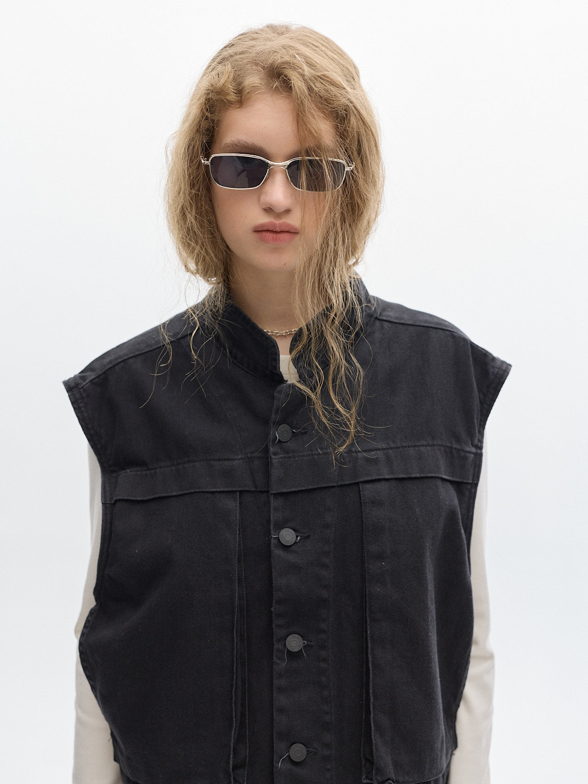 Explorer solid vest_ Black