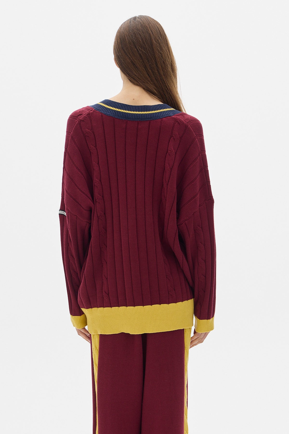 Atlas Knit V-Neck Sweater_Bordeaux