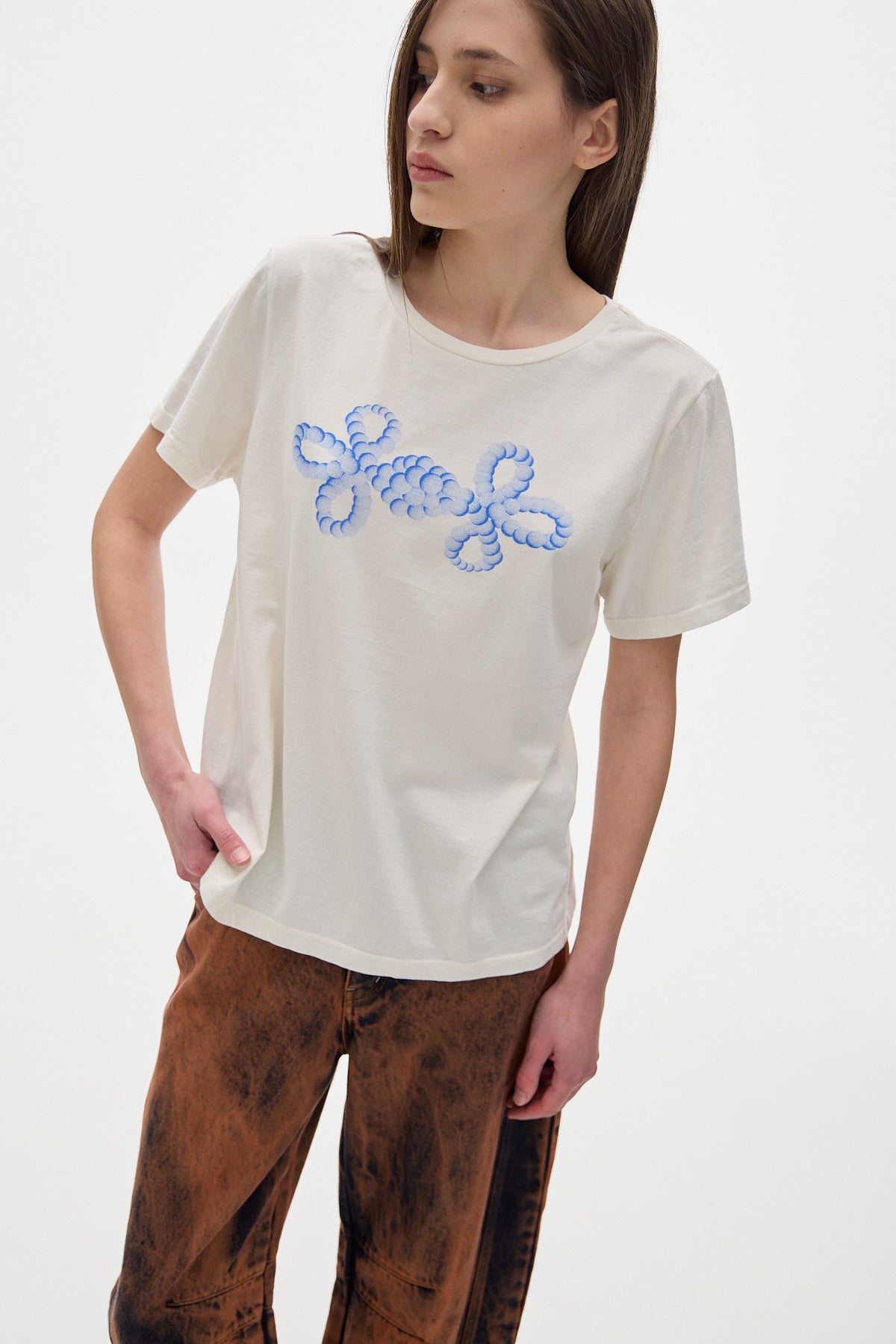 Atenas Graphic T-Shirt_Knot Cream